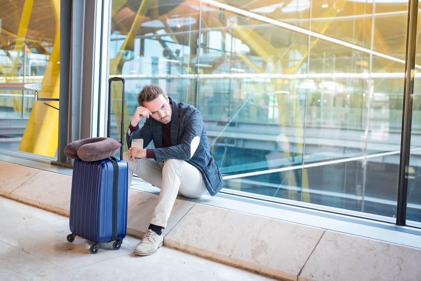 Which airports have the most missed connections?