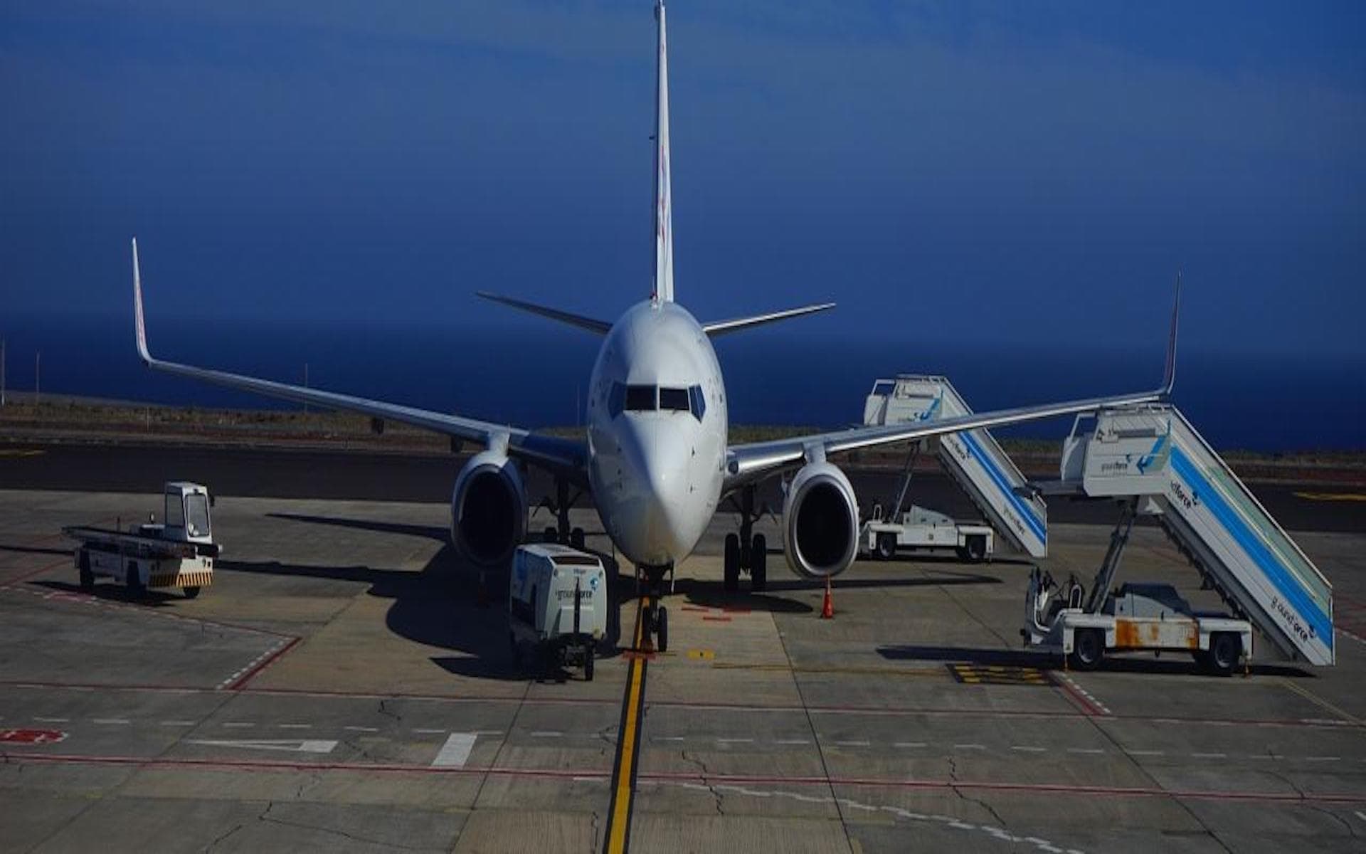 Best Airline Hacks for your Trip